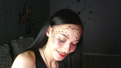 Daphne Darkthorn online show from 10.31.25