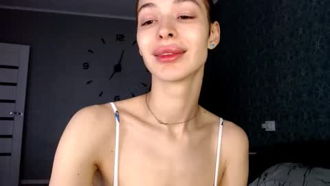 Daphne Darkthorn online show from 12.20.25