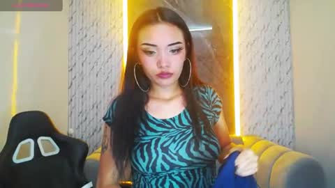 daphne_nicole_b online show from 07.01.26
