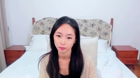 Snapshot of daphnedawn chatting on 04.11.26 Dawn online show from 04.11.26