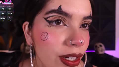 Daphne online show from 10.31.25