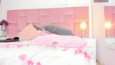 Daphne online show from 12.09.24