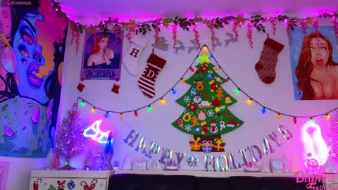 Daphne Madison online show from 01.07.25