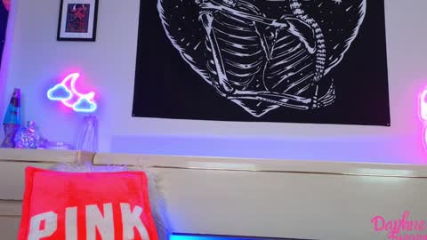 Daphne Madison online show from 03.11.25