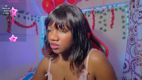 Snapshot of daphnewalker__ chatting on 02.15.25 Daphne online show from 02.15.25