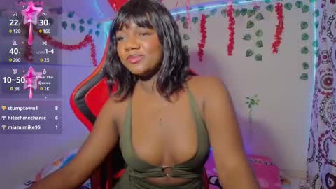 Snapshot of daphnewalker__ chatting on 02.16.25 Daphne online show from 02.16.25