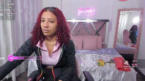 Snapshot of daphnne_tay chatting on 01.23.25 dhapnne online show from 01.23.25