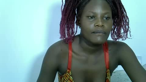 ESTHER online show from 03.04.25