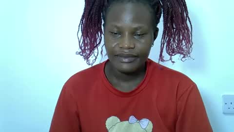 ESTHER online show from 03.05.25