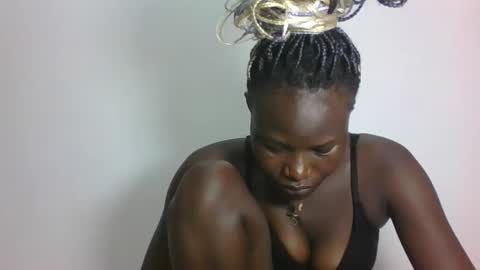 ESTHER online show from 01.16.26