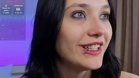 Darcy online show from 04.24.26