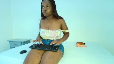 Snapshot of darelyn_reed chatting on 09.08.25 Darelyn online show from 09.08.25