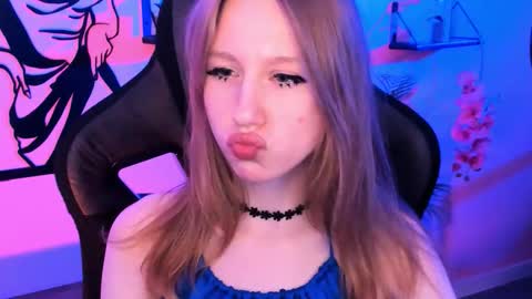 Daria Tate online show from 10.22.25