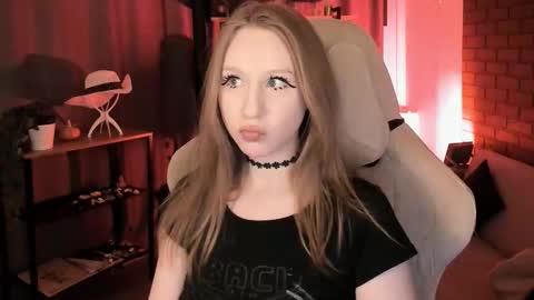 Daria Tate online show from 03.05.26