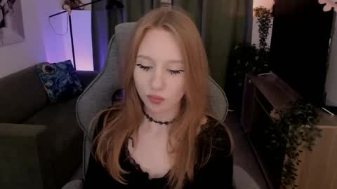 Snapshot of dariatate chatting on 04.29.26 Daria Tate online show from 04.29.26