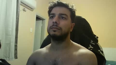 Snapshot of dario12rodriguez chatting on 10.31.25 dario12rodriguez online show from 10.31.25