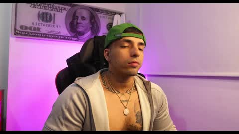 Darius Phoenix  online show from 02.08.25