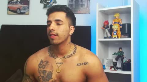 Darius Phoenix  online show from 03.04.25