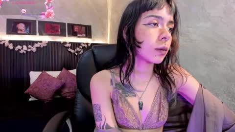 Dark online show from 10.09.25