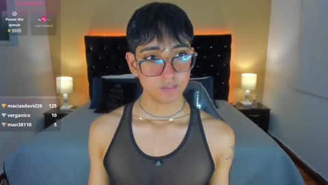 Snapshot of dark_hairy_ chatting on 02.20.25 Andrew online show from 02.20.25