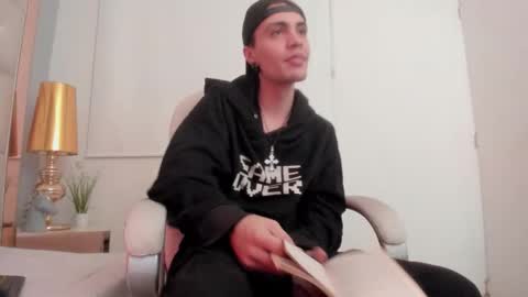 dark_sun333 online show from 11.29.25