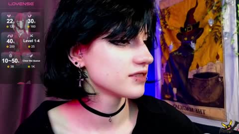 Snapshot of dark_vamp_ chatting on 12.13.24 Vamp  online show from 12.13.24