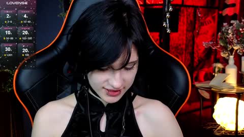 Snapshot of dark_vamp_ chatting on 12.21.24 Vamp  online show from 12.21.24