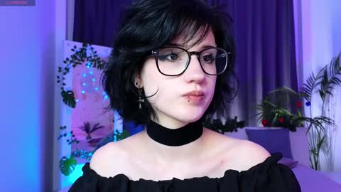 Snapshot of dark_vamp_ chatting on 12.21.24 Vamp  online show from 12.21.24