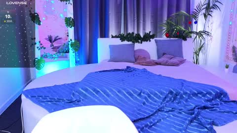 Snapshot of dark_vamp_ chatting on 12.22.24 Vamp  online show from 12.22.24