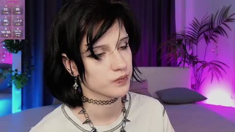 Snapshot of dark_vamp_ chatting on 01.20.25 Vamp  online show from 01.20.25