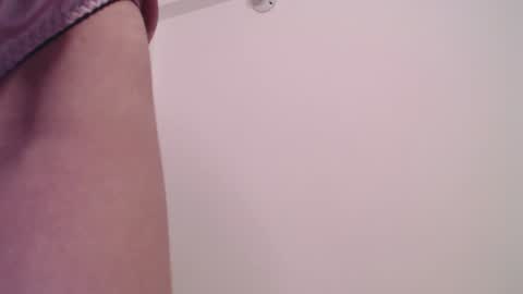  Candy   online show from 12.16.24