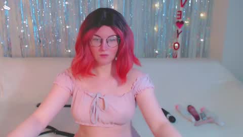 Snapshot of darkheto chatting on 02.08.25 Kelly online show from 02.08.25