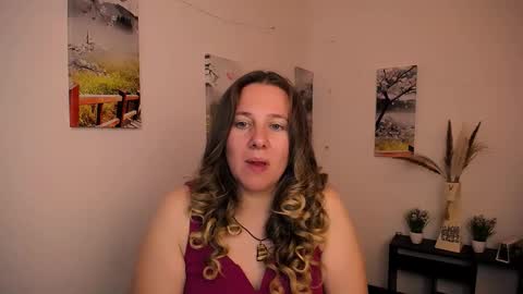 Snapshot of darklure_ chatting on 09.09.25 Anna online show from 09.09.25