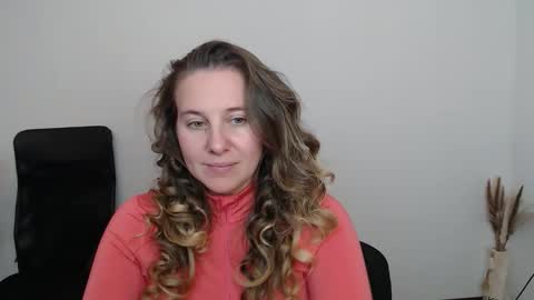 Snapshot of darklure_ chatting on 10.13.25 Anna online show from 10.13.25