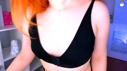 darkmoon____ online show from 12.04.25