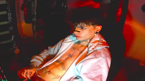   online show from 11.12.25