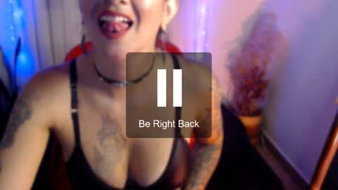 Snapshot of darkopalx chatting on 02.19.25 DARK OPAL online show from 02.19.25