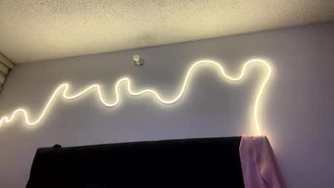 darkpleasuress online show from 10.02.25