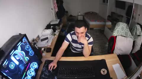 Snapshot of darkschneider_ chatting on 02.16.25 darkschneider_ online show from 02.16.25