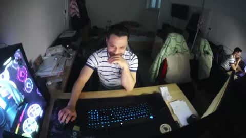 Snapshot of darkschneider_ chatting on 02.23.25 darkschneider_ online show from 02.23.25