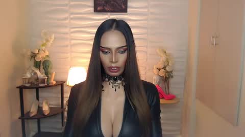 Snapshot of darksoul_mistress chatting on 12.03.24 HAPPY BIRTHDAY MISTRESS MADRIANA online show from 12.03.24