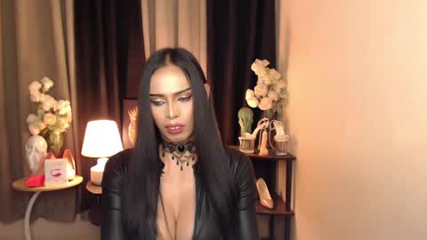 Snapshot of darksoul_mistress chatting on 02.03.25 HAPPY BIRTHDAY MISTRESS MADRIANA online show from 02.03.25