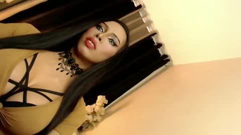 Snapshot of darksoul_mistress chatting on 02.24.25 HAPPY BIRTHDAY MISTRESS MADRIANA online show from 02.24.25