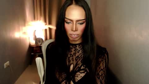 Snapshot of darksoul_mistress chatting on 02.17.26 HAPPY BIRTHDAY MISTRESS MADRIANA online show from 02.17.26