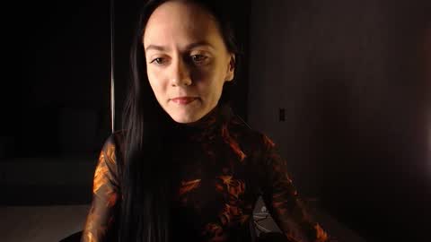 darkspark_ online show from 10.04.25