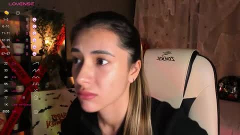 Belle online show from 10.31.25