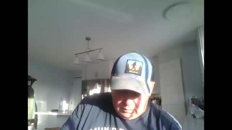 Snapshot of darlago chatting on 10.14.25 darlago online show from 10.14.25