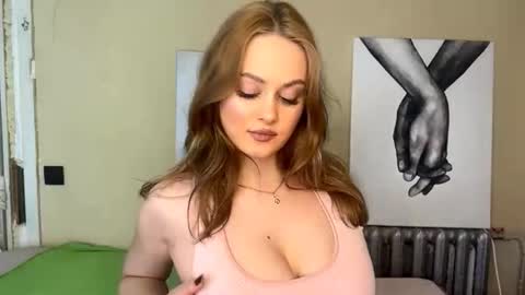 Snapshot of darlenapfirsch chatting on 10.18.25 Michelle online show from 10.18.25