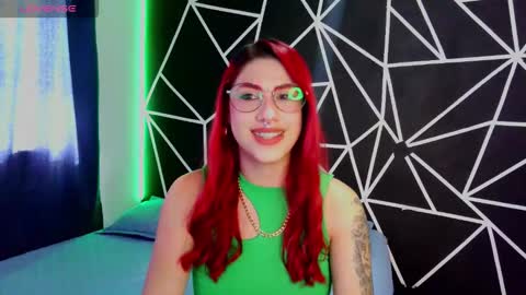 Darlyhooper online show from 09.24.25