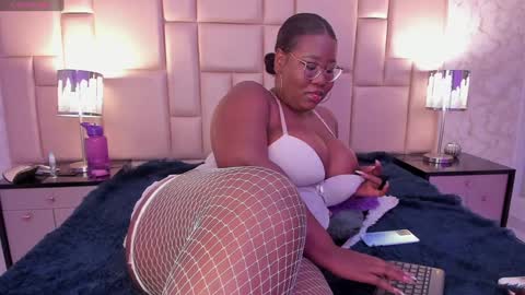  Darnell Queen online show from 12.07.24